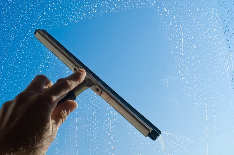 5 Surprising Benefits Of Window Washing